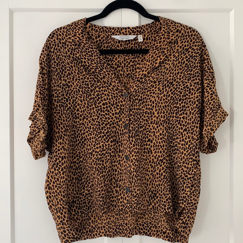 Short Sleeve Button Down | Leopard Print